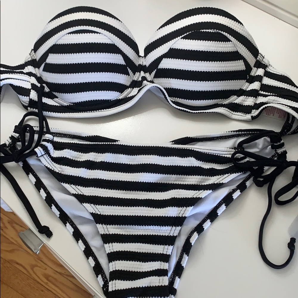 Bikini set black and white stripe